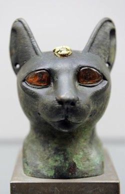 Stone statute of the Egyptian Goddess, Bastet